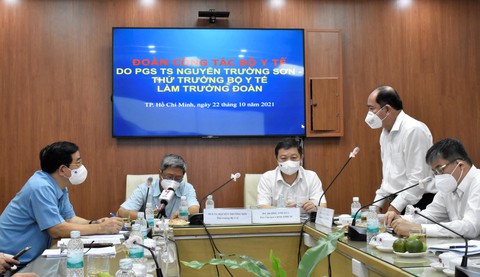 TP.HCM xây dựng bệnh viện dã chiến 3 tầng, cuối năm nay Bệnh viện Trung ương Huế mới rút quân - Ảnh 1. TP.HCM xây dựng bệnh viện dã chiến 3 tầng, cuối năm nay Bệnh viện Trung ương Huế mới rút quân - Ảnh 1.