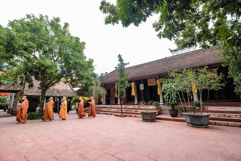 Chủ tịch nước Nguyễn Xuân Phúc viếng Đại lão hòa thượng Thích Phổ Tuệ - Ảnh 14. Chủ tịch nước Nguyễn Xuân Phúc viếng Đại lão hòa thượng Thích Phổ Tuệ - Ảnh 14.