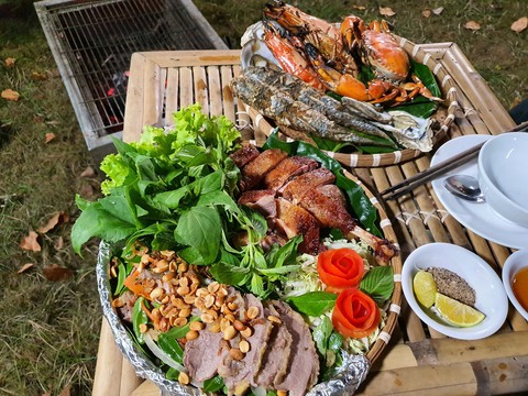 Tour đường thủy thương mại đầu tiên phục hồi du lịch TP.HCM - Ảnh 3. Tour đường thủy thương mại đầu tiên phục hồi du lịch TP.HCM - Ảnh 3.