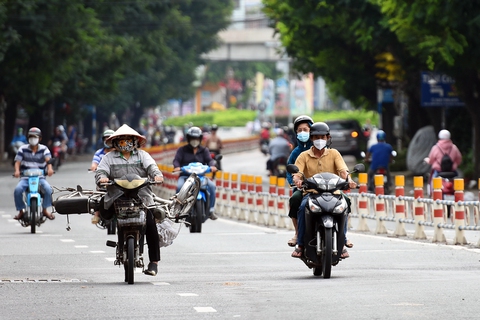 Đồng Nai cho bán vé số, dịch vụ ăn uống hoạt động không quá 50% công suất - Ảnh 2. Đồng Nai cho bán vé số, dịch vụ ăn uống hoạt động không quá 50% công suất - Ảnh 2.