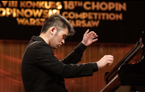 Người thứ hai mang dòng máu Việt được vinh danh tại cuộc thi Chopin - Ảnh 1. Người thứ hai mang dòng máu Việt được vinh danh tại cuộc thi Chopin - Ảnh 1.