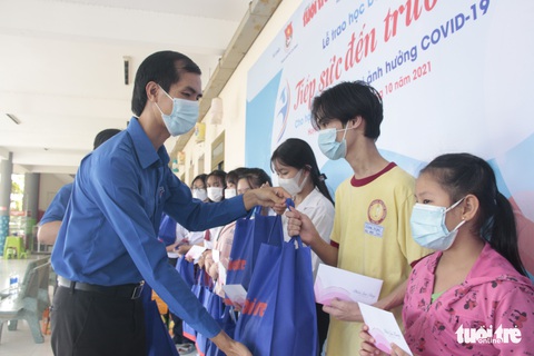 Em nhớ mẹ nhiều lắm, tự hứa với lòng sẽ học giỏi để mẹ vui - Ảnh 6. Em nhớ mẹ nhiều lắm, tự hứa với lòng sẽ học giỏi để mẹ vui - Ảnh 6.