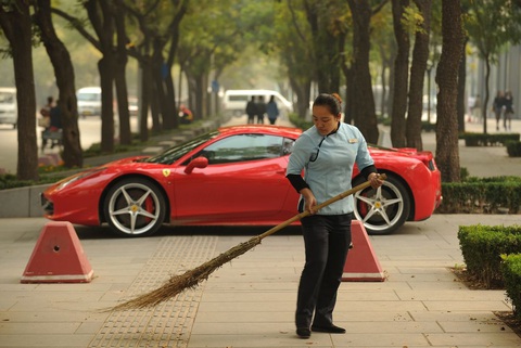 Giới nhà giàu Trung Quốc ngủ không ngon trong chiến dịch phân phối lại tài sản - Ảnh 1. Giới nhà giàu Trung Quốc ngủ không ngon trong chiến dịch phân phối lại tài sản - Ảnh 1.