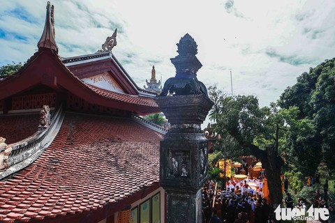 Tăng ni, phật tử cung nghinh Hòa thượng Thích Phổ Tuệ về cõi niết bàn - Ảnh 12. Tăng ni, phật tử cung nghinh Hòa thượng Thích Phổ Tuệ về cõi niết bàn - Ảnh 12.