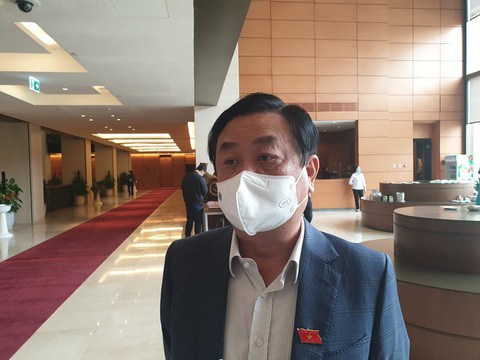 Giá heo hơi giảm mạnh, giá thịt vẫn tăng, bộ trưởng nông nghiệp nói chưa làm tròn trách nhiệm - Ảnh 1. Giá heo hơi giảm mạnh, giá thịt vẫn tăng, bộ trưởng nông nghiệp nói chưa làm tròn trách nhiệm - Ảnh 1.