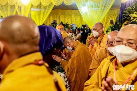 Tăng ni, phật tử cung nghinh Hòa thượng Thích Phổ Tuệ về cõi niết bàn - Ảnh 3. Tăng ni, phật tử cung nghinh Hòa thượng Thích Phổ Tuệ về cõi niết bàn - Ảnh 3.