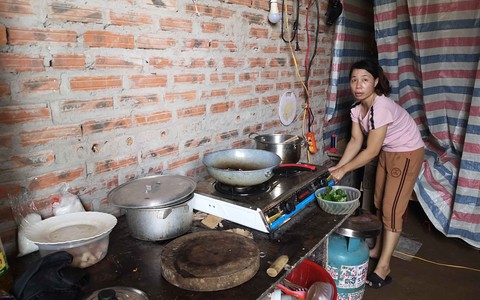 Xóm ổ chuột giữa làng biệt thự ở Hà Nội - Ảnh 4. Xóm ổ chuột giữa làng biệt thự ở Hà Nội - Ảnh 4.