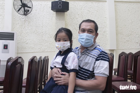 Giờ mẹ mất, cha bệnh nặng nên em sẽ phải mạnh mẽ hơn trước - Ảnh 2. Giờ mẹ mất, cha bệnh nặng nên em sẽ phải mạnh mẽ hơn trước - Ảnh 2.