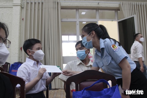 Giờ mẹ mất, cha bệnh nặng nên em sẽ phải mạnh mẽ hơn trước - Ảnh 7. Giờ mẹ mất, cha bệnh nặng nên em sẽ phải mạnh mẽ hơn trước - Ảnh 7.