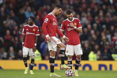 Manchester United: Sự sụp đổ của kỷ nguyên ảo tưởng - Ảnh 1. Manchester United: Sự sụp đổ của kỷ nguyên ảo tưởng - Ảnh 1.