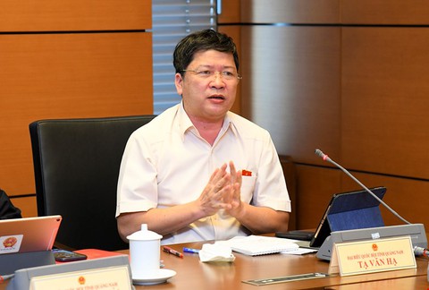 Mở cửa trường học, chờ vắc xin hay tổ chức dạy học trực tiếp? - Ảnh 1. Mở cửa trường học, chờ vắc xin hay tổ chức dạy học trực tiếp? - Ảnh 1.