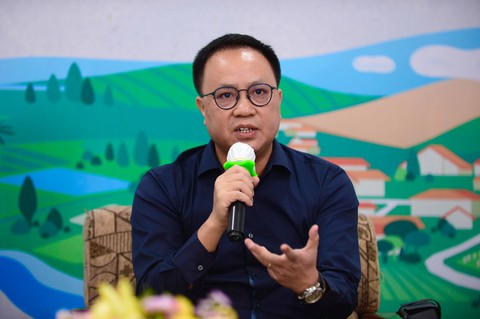Bộ trưởng Lê Minh Hoan: Rồi mọi chuyện sẽ qua! - Ảnh 3. Bộ trưởng Lê Minh Hoan: Rồi mọi chuyện sẽ qua! - Ảnh 3.