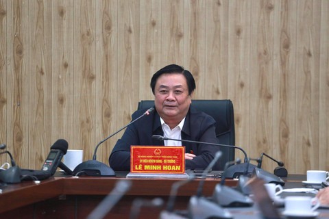 Bộ trưởng Lê Minh Hoan: Rồi mọi chuyện sẽ qua! - Ảnh 9. Bộ trưởng Lê Minh Hoan: Rồi mọi chuyện sẽ qua! - Ảnh 9.