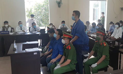 Xét xử Trương Châu Hữu Danh cùng thành viên nhóm ‘Báo Sạch’ - Ảnh 3. Xét xử Trương Châu Hữu Danh cùng thành viên nhóm ‘Báo Sạch’ - Ảnh 3.