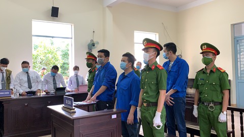 Xét xử Trương Châu Hữu Danh cùng thành viên nhóm ‘Báo Sạch’ - Ảnh 1. Xét xử Trương Châu Hữu Danh cùng thành viên nhóm ‘Báo Sạch’ - Ảnh 1.