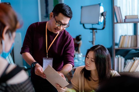 Bom tấn Mỹ ào ào chờ ra rạp, 10 phim Việt xếp hàng chỉ 1 dám xung phong - Ảnh 5. Bom tấn Mỹ ào ào chờ ra rạp, 10 phim Việt xếp hàng chỉ 1 dám xung phong - Ảnh 5.