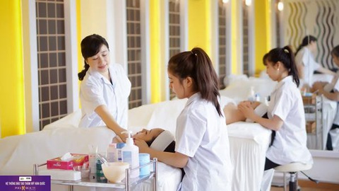 Học làm đẹp - Bước ngoặt đáng giá và xu hướng chuyên nghiệp hóa nghề làm đẹp - Ảnh 4. Học làm đẹp - Bước ngoặt đáng giá và xu hướng chuyên nghiệp hóa nghề làm đẹp - Ảnh 4.