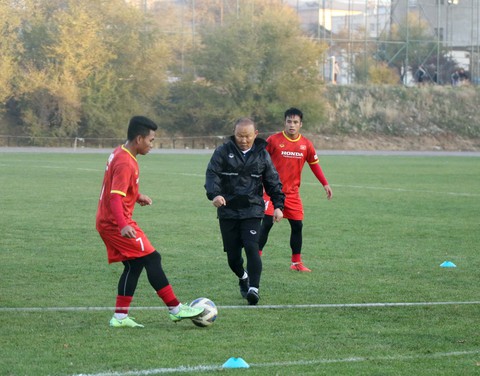 U23 Việt Nam tham quan sân thi đấu ở vòng loại U23 châu Á 2022 - Ảnh 4. U23 Việt Nam tham quan sân thi đấu ở vòng loại U23 châu Á 2022 - Ảnh 4.