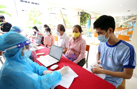 Tin COVID-19 chiều 3-7: Ca mới giảm còn 512, ca khỏi cao gấp 19 lần - Ảnh 1. Tin COVID-19 chiều 3-7: Ca mới giảm còn 512, ca khỏi cao gấp 19 lần - Ảnh 1.