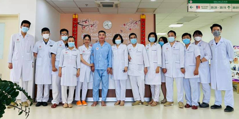 Nghệ sĩ Công Lý khỏe mạnh, ra viện sau nhiều tin đồn thất thiệt về sức khỏe - Ảnh 2. Nghệ sĩ Công Lý khỏe mạnh, ra viện sau nhiều tin đồn thất thiệt về sức khỏe - Ảnh 2.