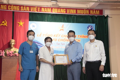 Tình nguyện viên ATM F0 chống dịch: ‘Sẽ chiến tới cùng, chừng nào xong việc mới về’ - Ảnh 14. Tình nguyện viên ATM F0 chống dịch: ‘Sẽ chiến tới cùng, chừng nào xong việc mới về’ - Ảnh 14.