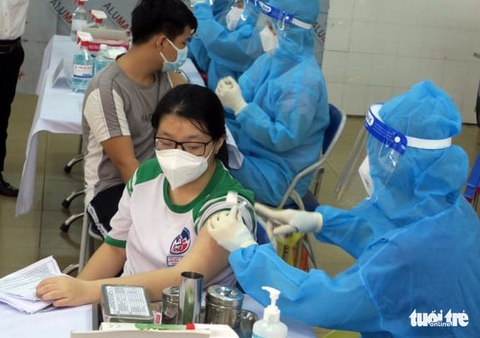 Từ ngày 28-10, TP.HCM sẽ đồng loạt triển khai các điểm tiêm cho trẻ - Ảnh 1. Từ ngày 28-10, TP.HCM sẽ đồng loạt triển khai các điểm tiêm cho trẻ - Ảnh 1.