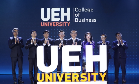Chủ tịch Quốc hội Vương Đình Huệ: ĐH Kinh tế TP.HCM tạo môi trường học thuật hội nhập cao - Ảnh 3. Chủ tịch Quốc hội Vương Đình Huệ: ĐH Kinh tế TP.HCM tạo môi trường học thuật hội nhập cao - Ảnh 3.