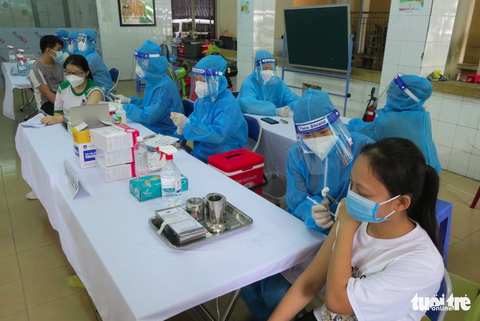 Sở Giáo dục - đào tạo TP.HCM: Đề xuất học sinh lớp 9 và 12 trở lại trường từ tháng 12 - Ảnh 1. Sở Giáo dục - đào tạo TP.HCM: Đề xuất học sinh lớp 9 và 12 trở lại trường từ tháng 12 - Ảnh 1.