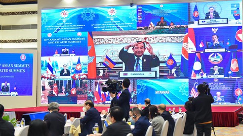Bế mạc Hội nghị cấp cao ASEAN, Campuchia nhận chức chủ tịch luân phiên - Ảnh 1. Bế mạc Hội nghị cấp cao ASEAN, Campuchia nhận chức chủ tịch luân phiên - Ảnh 1.