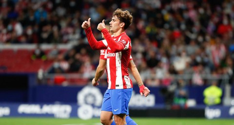 Atletico bị đội trong nhóm rớt hạng cầm chân vì hai quả phạt đền - Ảnh 1. Atletico bị đội trong nhóm rớt hạng cầm chân vì hai quả phạt đền - Ảnh 1.