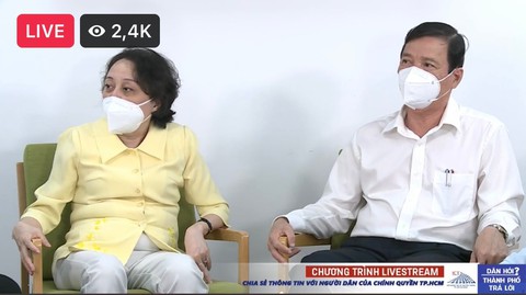 TP.HCM mở cửa nhà hàng, quán ăn: thấy quá đông thì... đừng vào - Ảnh 1. TP.HCM mở cửa nhà hàng, quán ăn: thấy quá đông thì... đừng vào - Ảnh 1.