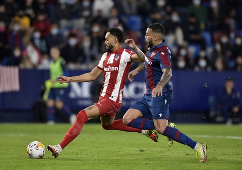 Atletico bị đội trong nhóm rớt hạng cầm chân vì hai quả phạt đền - Ảnh 2. Atletico bị đội trong nhóm rớt hạng cầm chân vì hai quả phạt đền - Ảnh 2.