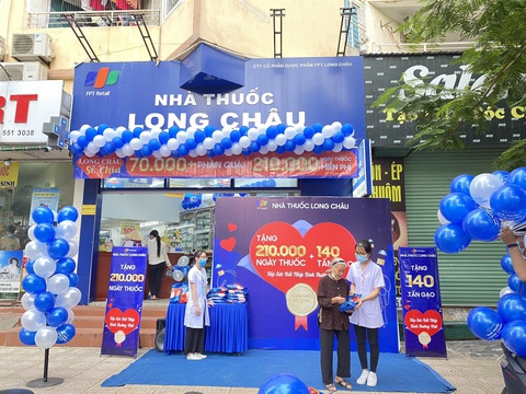 Nhà thuốc FPT Long Châu ‘ghi điểm’ với hoạt động thiện nguyện - Ảnh 1. Nhà thuốc FPT Long Châu ‘ghi điểm’ với hoạt động thiện nguyện - Ảnh 1.