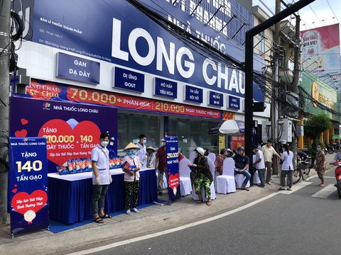 Nhà thuốc FPT Long Châu ‘ghi điểm’ với hoạt động thiện nguyện - Ảnh 2. Nhà thuốc FPT Long Châu ‘ghi điểm’ với hoạt động thiện nguyện - Ảnh 2.