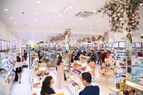 Mở rộng chuỗi siêu thị mỹ phẩm AB Beauty World - Ảnh 3. Mở rộng chuỗi siêu thị mỹ phẩm AB Beauty World - Ảnh 3.