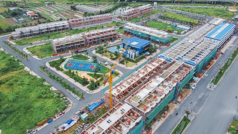 Giá bất động sản sẽ tăng trong thời gian tới vì tiền trong dân còn nhiều - Ảnh 1. Giá bất động sản sẽ tăng trong thời gian tới vì tiền trong dân còn nhiều - Ảnh 1.