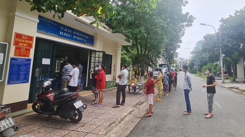 Những người chọn ở lại - Ảnh 4. Những người chọn ở lại - Ảnh 4.