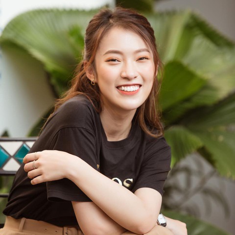 Á hậu Hoàng My khoe bộ ảnh mới tại Quảng Bình; Khánh Vy dẫn chương trình cho Ed Sheeran - Ảnh 7. Á hậu Hoàng My khoe bộ ảnh mới tại Quảng Bình; Khánh Vy dẫn chương trình cho Ed Sheeran - Ảnh 7.