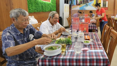 Ra quán cho đỡ nhớ - Ảnh 1. Ra quán cho đỡ nhớ - Ảnh 1.