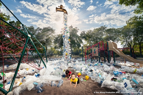 Nghệ sĩ Benjamin Von Wong: Thông điệp mạnh mẽ về rác thải nhựa qua Turn off the plastic tap - Ảnh 1. Nghệ sĩ Benjamin Von Wong: Thông điệp mạnh mẽ về rác thải nhựa qua Turn off the plastic tap - Ảnh 1.