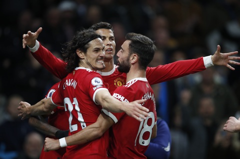 Ronaldo giải cứu HLV Solskjaer - Ảnh 1. Ronaldo giải cứu HLV Solskjaer - Ảnh 1.