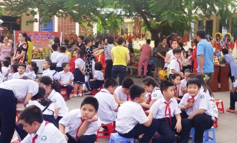 Hầu hết học sinh tiểu học Nha Trang chưa thể đến trường như kế hoạch, vì sao? - Ảnh 1. Hầu hết học sinh tiểu học Nha Trang chưa thể đến trường như kế hoạch, vì sao? - Ảnh 1.