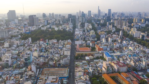 Đề xuất thu phí ôtô vào trung tâm TP.HCM: Giờ thu và mức phí ra sao? Xe nào được miễn phí? - Ảnh 1. Đề xuất thu phí ôtô vào trung tâm TP.HCM: Giờ thu và mức phí ra sao? Xe nào được miễn phí? - Ảnh 1.