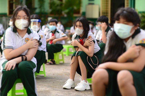 Tin sáng 4-12: Tử vong tăng, Thủ tướng yêu cầu tiêm gấp mũi 3, chuyển ngay thuốc kháng virus - Ảnh 5. Tin sáng 4-12: Tử vong tăng, Thủ tướng yêu cầu tiêm gấp mũi 3, chuyển ngay thuốc kháng virus - Ảnh 5.