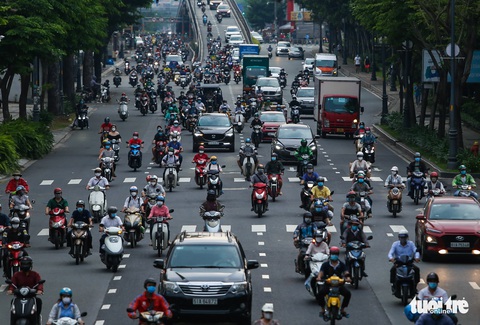 Đường sá TP.HCM đông nghịt như thời chưa giãn cách - Ảnh 7. Đường sá TP.HCM đông nghịt như thời chưa giãn cách - Ảnh 7.