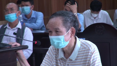 Cựu phó chủ tịch HĐND thị xã Nghi Sơn lãnh 30 tháng tù - Ảnh 1. Cựu phó chủ tịch HĐND thị xã Nghi Sơn lãnh 30 tháng tù - Ảnh 1.