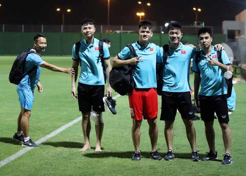 Bị căng cơ, Phan Văn Đức không thi đấu đối kháng cùng đội tuyển Việt Nam - Ảnh 3. Bị căng cơ, Phan Văn Đức không thi đấu đối kháng cùng đội tuyển Việt Nam - Ảnh 3.