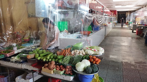 Chợ An Đông 2 lối vào và 4 lối ra, chợ Bến Thành bán luân phiên - Ảnh 2. Chợ An Đông 2 lối vào và 4 lối ra, chợ Bến Thành bán luân phiên - Ảnh 2.