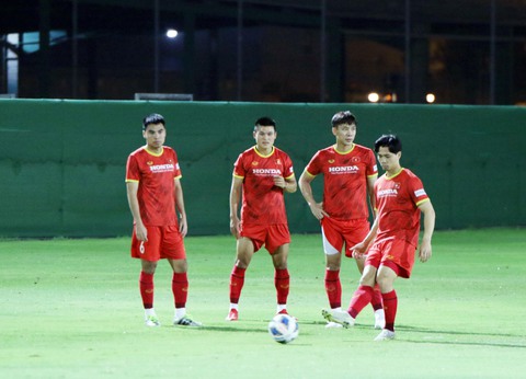 Văn Đức trở lại thi đấu đối kháng, sẵn sàng cho trận gặp Trung Quốc - Ảnh 1. Văn Đức trở lại thi đấu đối kháng, sẵn sàng cho trận gặp Trung Quốc - Ảnh 1.