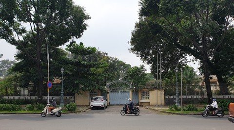 TP.HCM: Cử tri kiến nghị bán đấu giá đất vàng nhà khách Chính phủ thu ngân sách - Ảnh 3. TP.HCM: Cử tri kiến nghị bán đấu giá đất vàng nhà khách Chính phủ thu ngân sách - Ảnh 3.